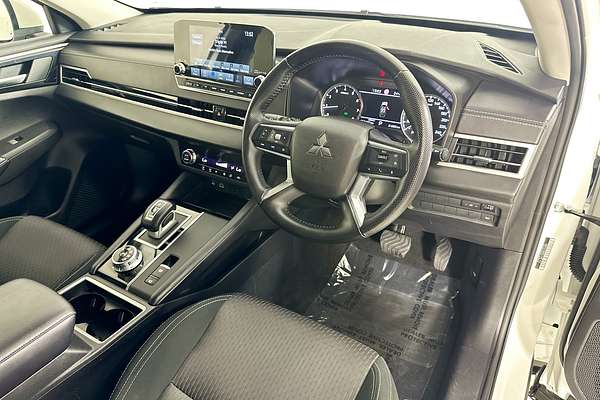 2024 Mitsubishi OUTLANDER LS 7 SEAT (2WD) ZM MY24