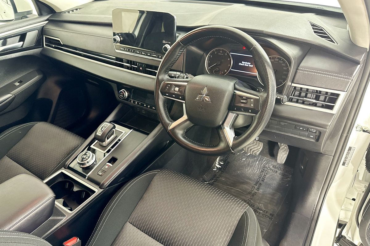 2024 Mitsubishi OUTLANDER LS 7 SEAT (2WD) ZM MY24