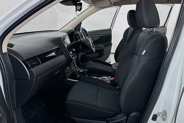 2020 Mitsubishi Outlander ES ZL