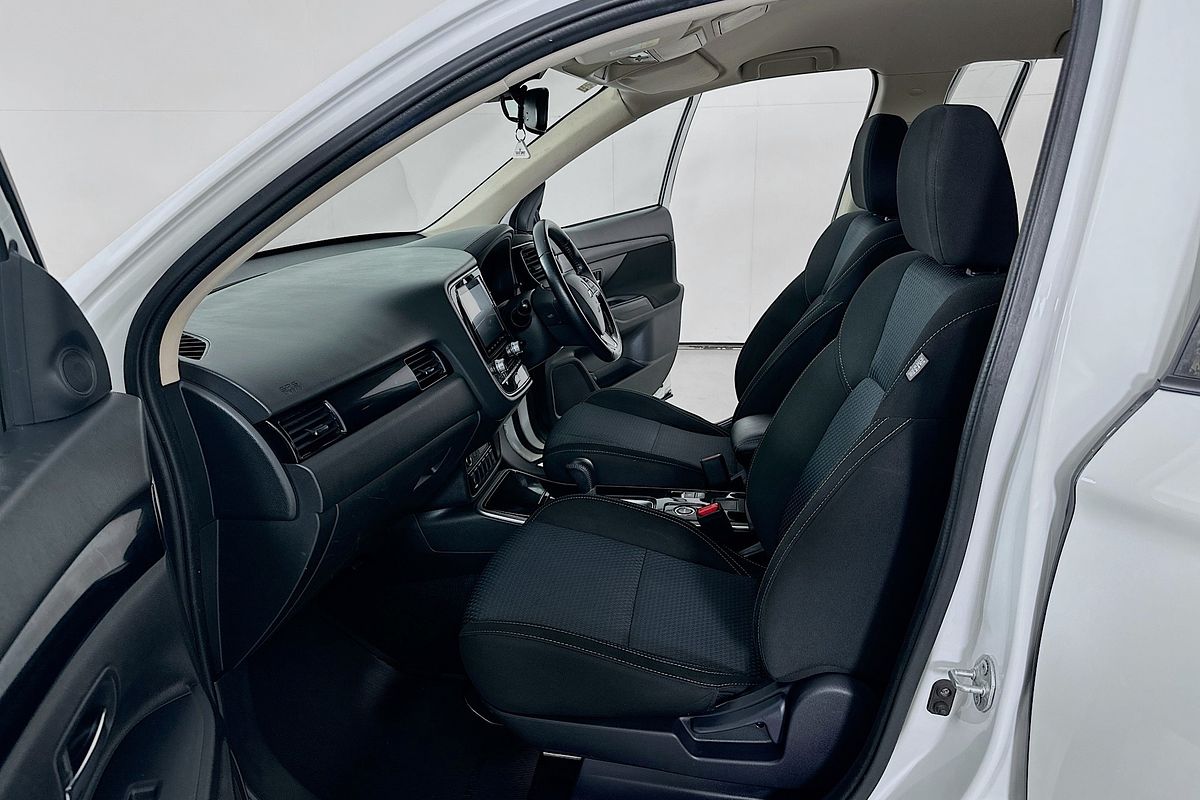 2021 Mitsubishi OUTLANDER ES 7 SEAT (AWD) ZL MY21