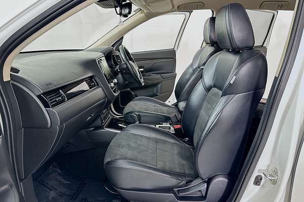 2021 Mitsubishi Outlander LS ZL
