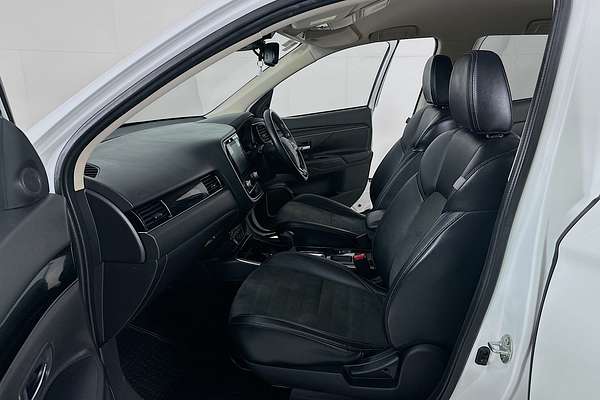 2021 Mitsubishi Outlander LS ZL
