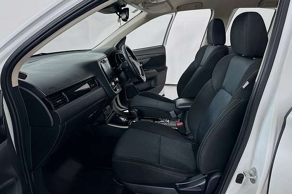 2021 Mitsubishi OUTLANDER ES ZL