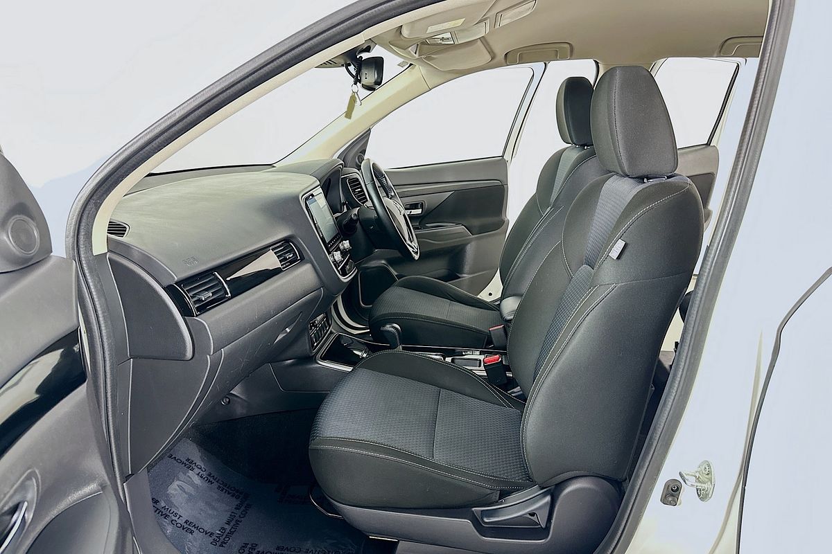 2021 Mitsubishi OUTLANDER ES 7 SEAT (2WD) ZL MY21