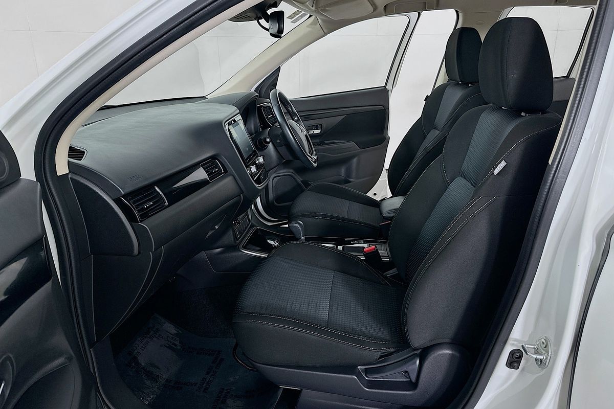 2021 Mitsubishi OUTLANDER ES 7 SEAT (2WD) ZL MY21