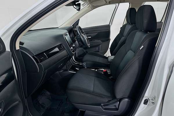 2021 Mitsubishi OUTLANDER ES 7 SEAT (2WD) ZL MY21