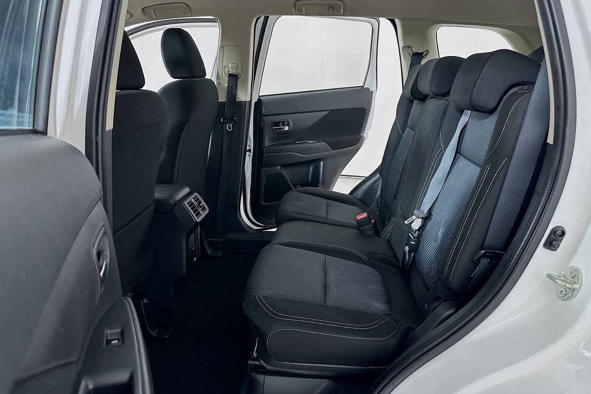 2021 Mitsubishi OUTLANDER ES 7 SEAT (AWD) ZL MY21