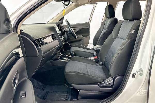 2021 Mitsubishi OUTLANDER ES 7 SEAT (AWD) ZL MY21