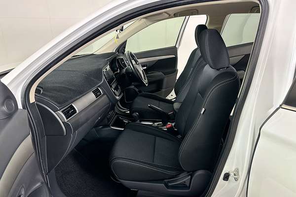 2017 Mitsubishi OUTLANDER LS (4x2) ZK MY17