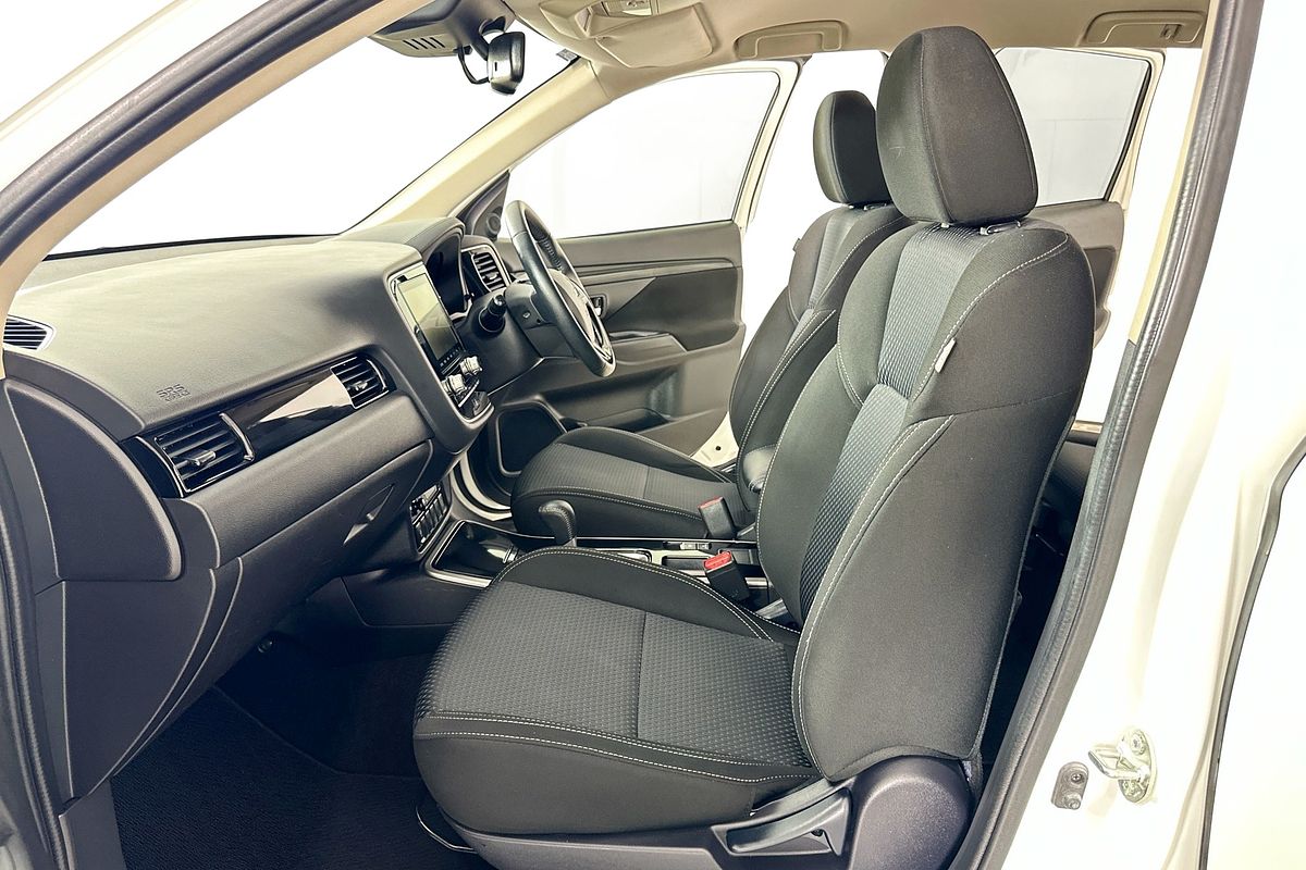 2021 Mitsubishi OUTLANDER ES 7 SEAT (2WD) ZL MY21