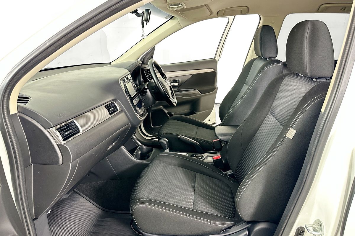 2016 Mitsubishi OUTLANDER LS (4x4) ZK MY16
