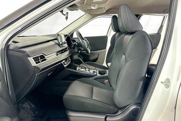 2024 Mitsubishi OUTLANDER ES 7 SEAT (2WD) ZM MY24