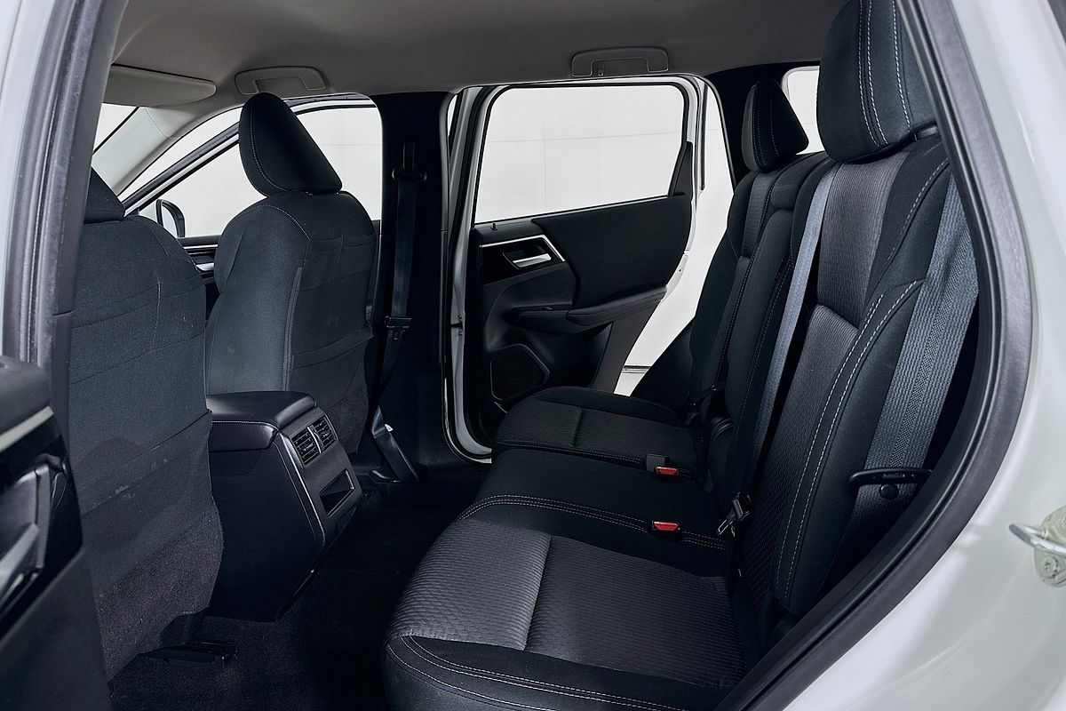 2023 Mitsubishi OUTLANDER ES 5 SEAT (2WD) ZM MY23
