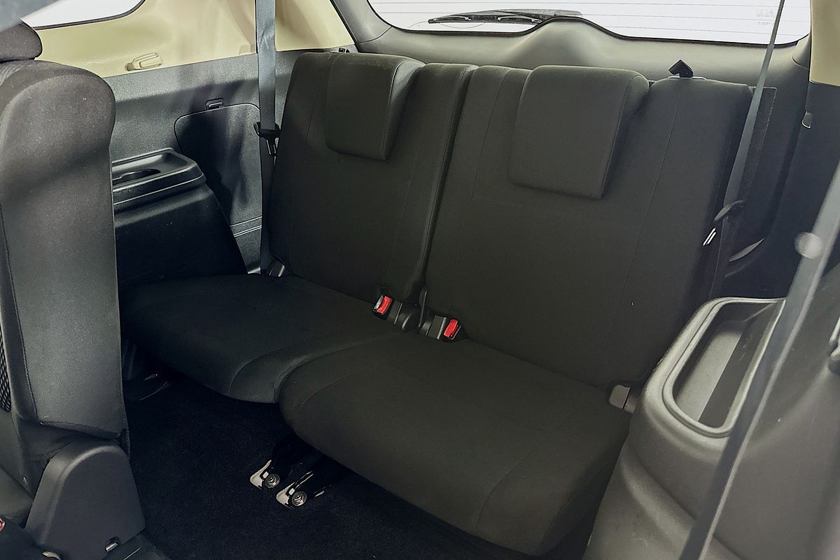 2017 Mitsubishi OUTLANDER LS SAFETY PACK (4x4) 7 SEATS ZK MY17