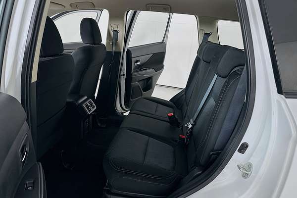 2018 Mitsubishi OUTLANDER ES 7 SEAT (AWD) ZL MY19