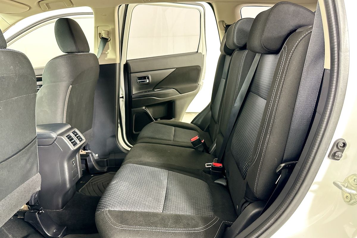 2019 Mitsubishi OUTLANDER ES 7 SEAT (AWD) ZL MY19