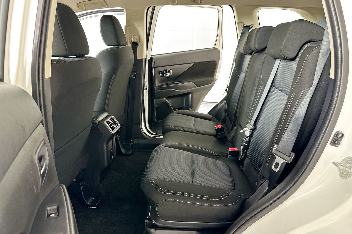 2021 Mitsubishi OUTLANDER ES 7 SEAT (AWD) ZL MY21