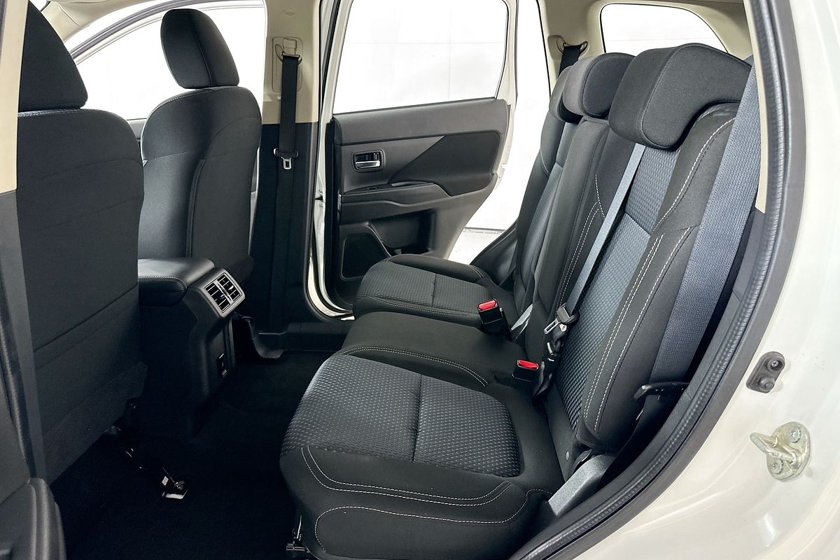 2021 Mitsubishi OUTLANDER ES 7 SEAT (AWD) ZL MY21