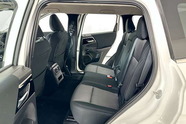 2023 Mitsubishi OUTLANDER ES 7 SEAT (2WD) ZM MY23