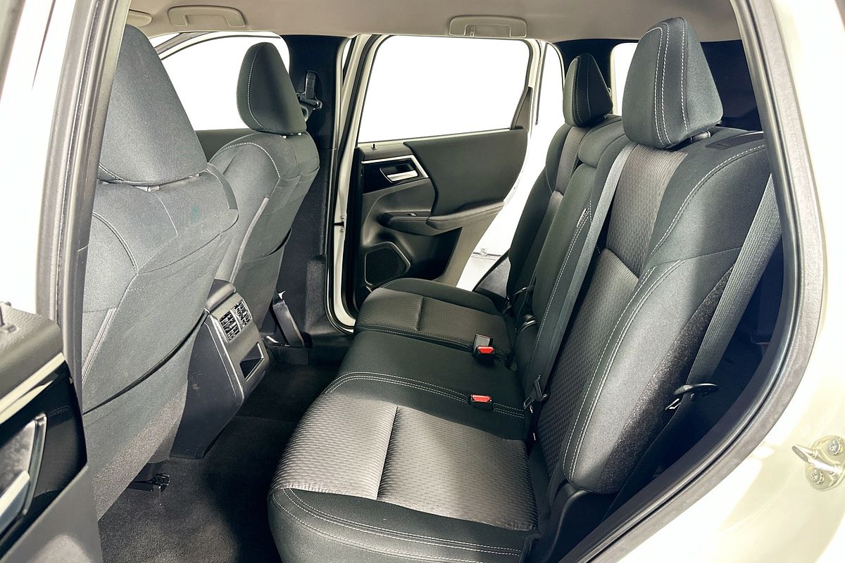 2023 Mitsubishi OUTLANDER ES 7 SEAT (2WD) ZM MY23