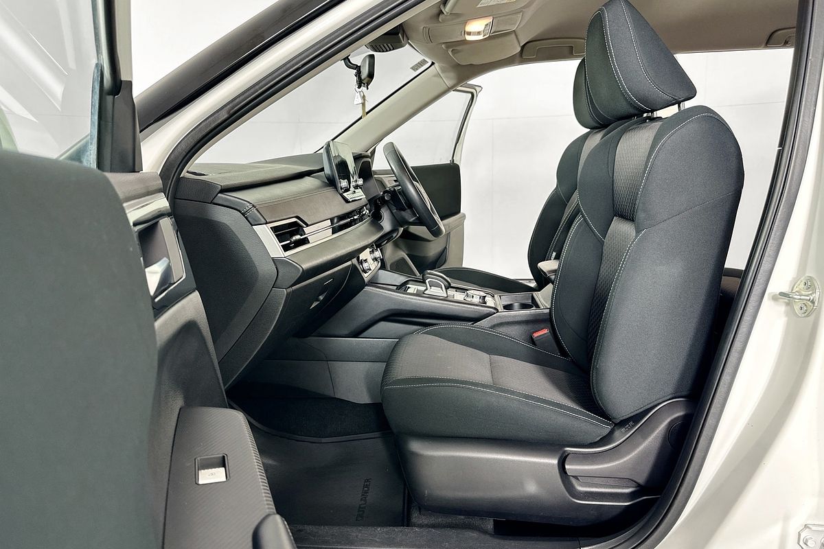 2022 Mitsubishi OUTLANDER ES 7 SEAT (2WD) ZM MY22