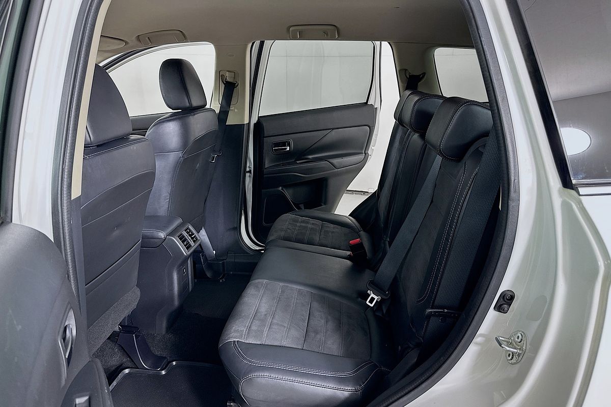 2018 Mitsubishi OUTLANDER LS 7 SEAT (AWD) ZL MY19