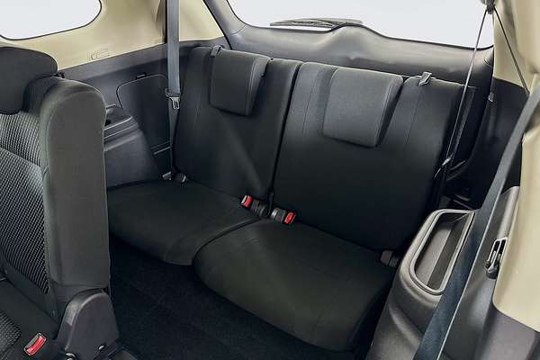 2021 Mitsubishi OUTLANDER ES ZL
