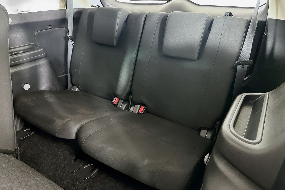 2017 Mitsubishi OUTLANDER LS SAFETY PACK (4x4) 7 SEATS ZK MY17