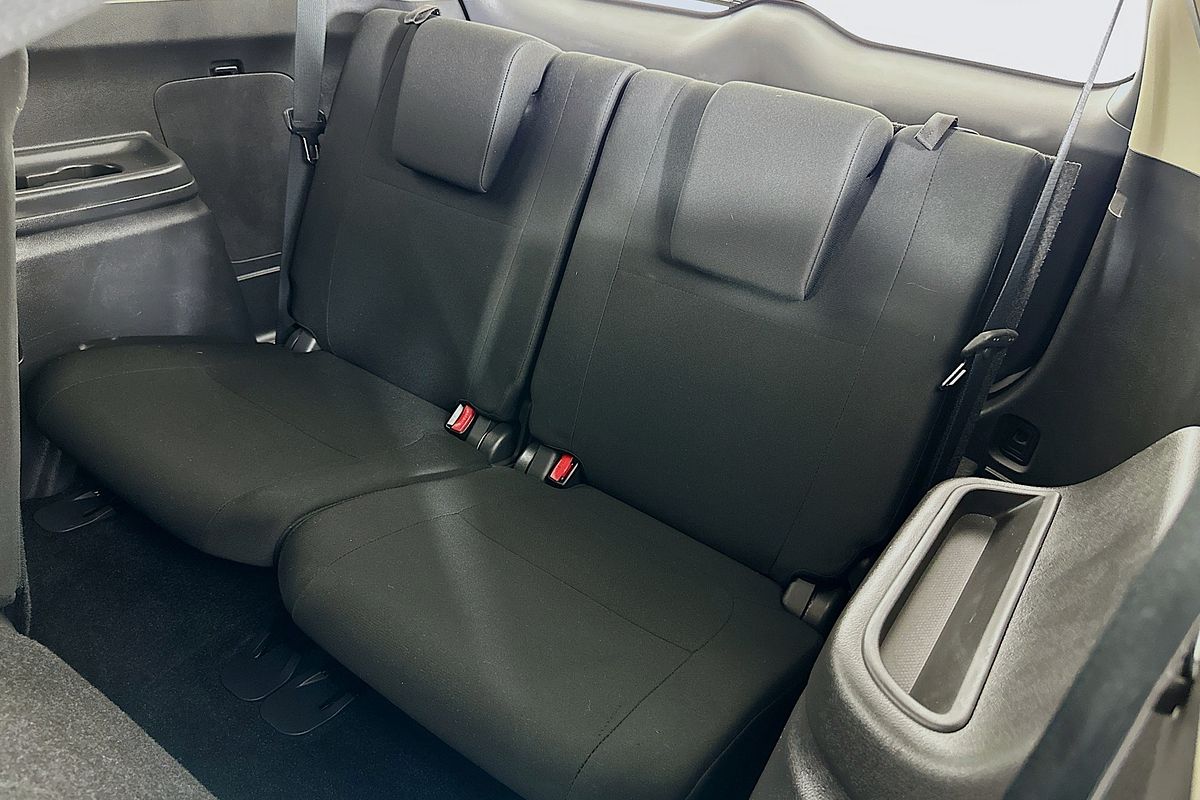 2018 Mitsubishi OUTLANDER ES 7 SEAT (AWD) ZL MY19