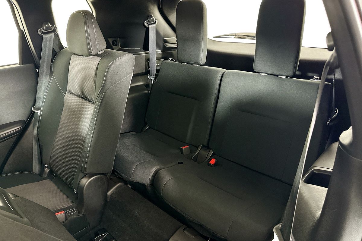 2023 Mitsubishi OUTLANDER ES 7 SEAT (2WD) ZM MY23