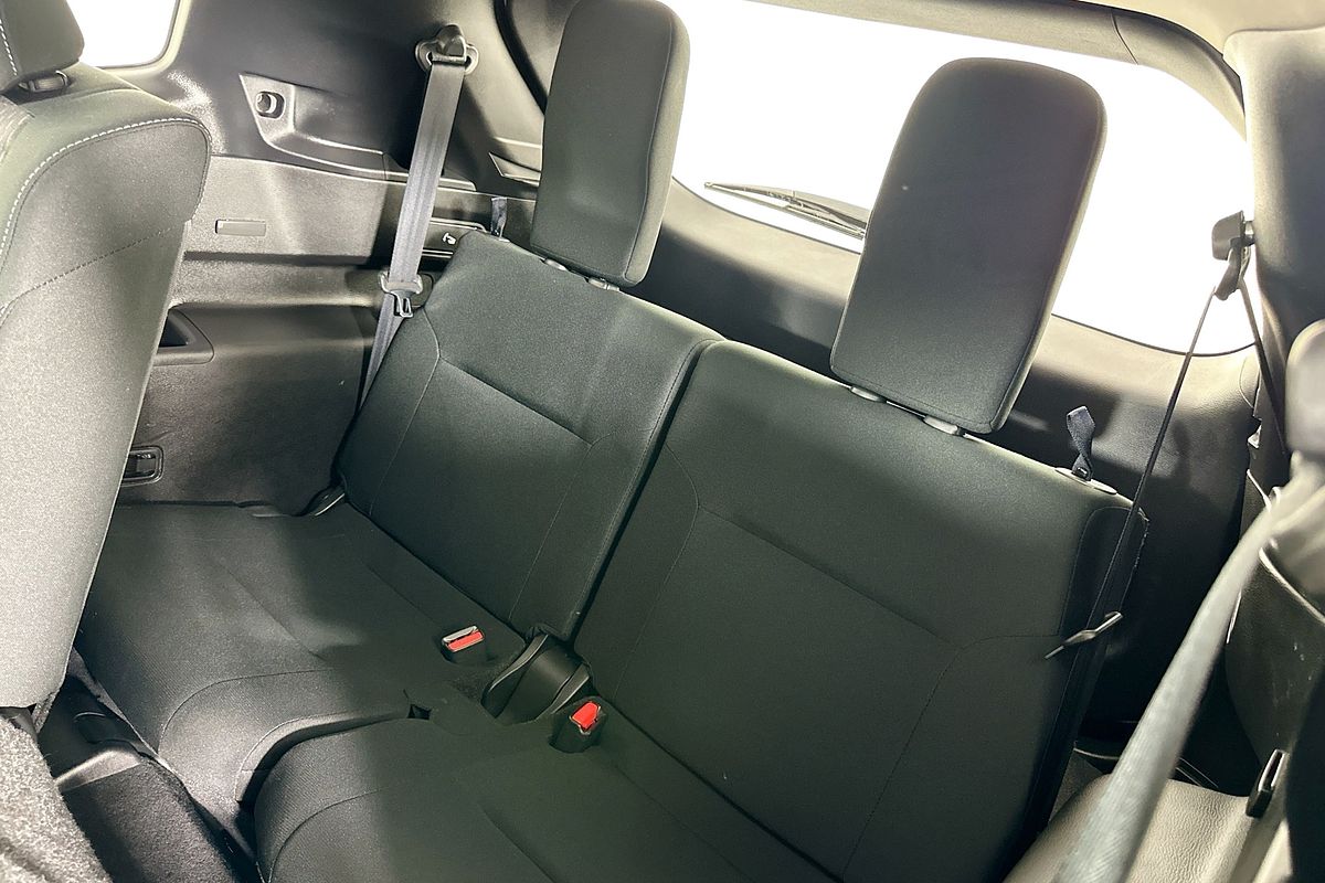 2023 Mitsubishi OUTLANDER ES 7 SEAT (2WD) ZM MY23