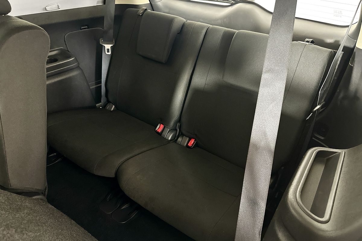 2017 Mitsubishi OUTLANDER LS (4x2) ZK MY17