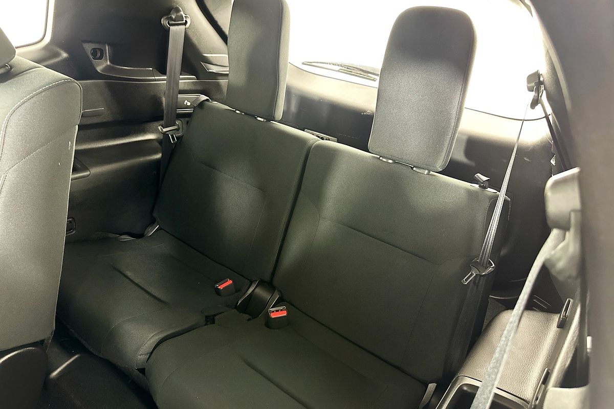 2023 Mitsubishi OUTLANDER ES 7 SEAT (2WD) ZM MY23