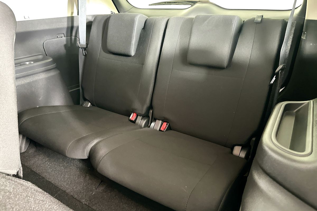 2021 Mitsubishi OUTLANDER ES 7 SEAT (2WD) ZL MY21