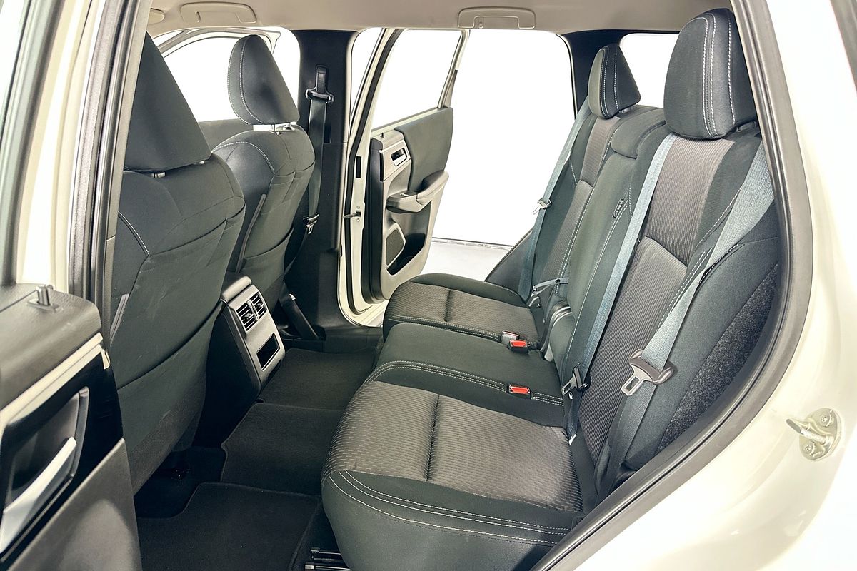 2022 Mitsubishi OUTLANDER ES 7 SEAT (2WD) ZM MY22.5