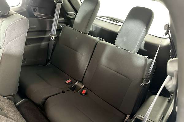 2024 Mitsubishi OUTLANDER ES 7 SEAT (2WD) ZM MY24