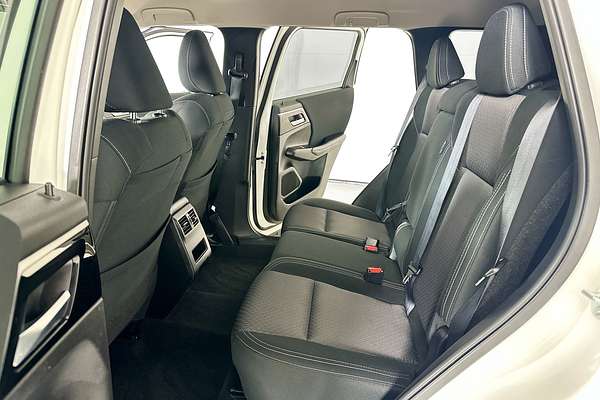 2024 Mitsubishi OUTLANDER LS 7 SEAT (2WD) ZM MY24