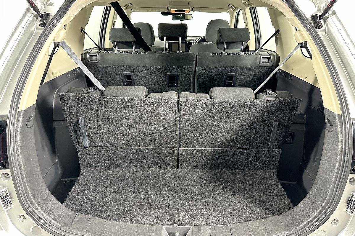 2021 Mitsubishi OUTLANDER ES ZL