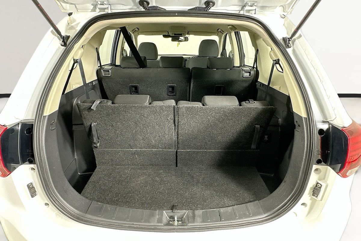 2021 Mitsubishi OUTLANDER ES 7 SEAT (2WD) ZL MY21