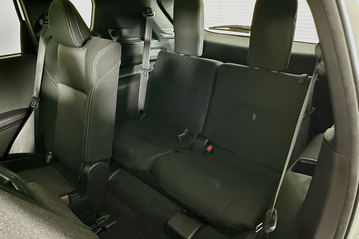 2024 Mitsubishi OUTLANDER LS 7 SEAT (2WD) ZM MY24