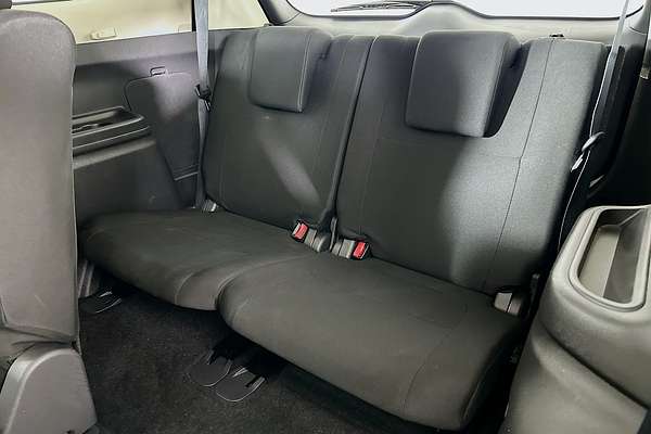 2016 Mitsubishi OUTLANDER LS SAFETY PACK (4x4) 7 SEATS ZK MY17