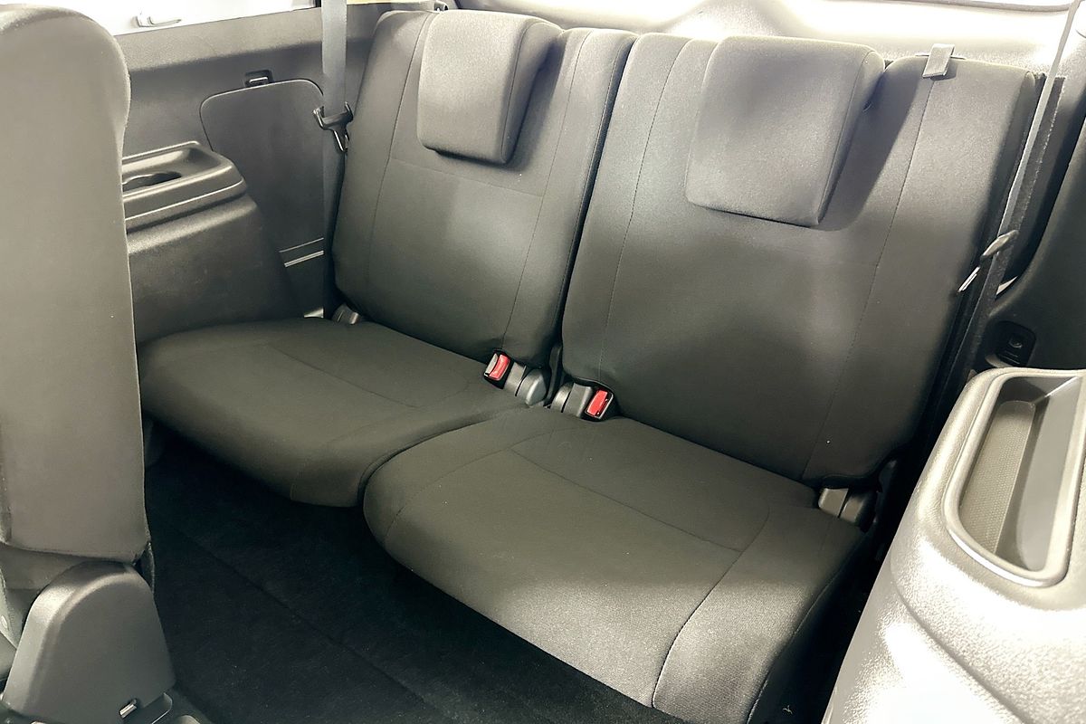 2020 Mitsubishi OUTLANDER ES 7 SEAT (2WD) ZL MY20