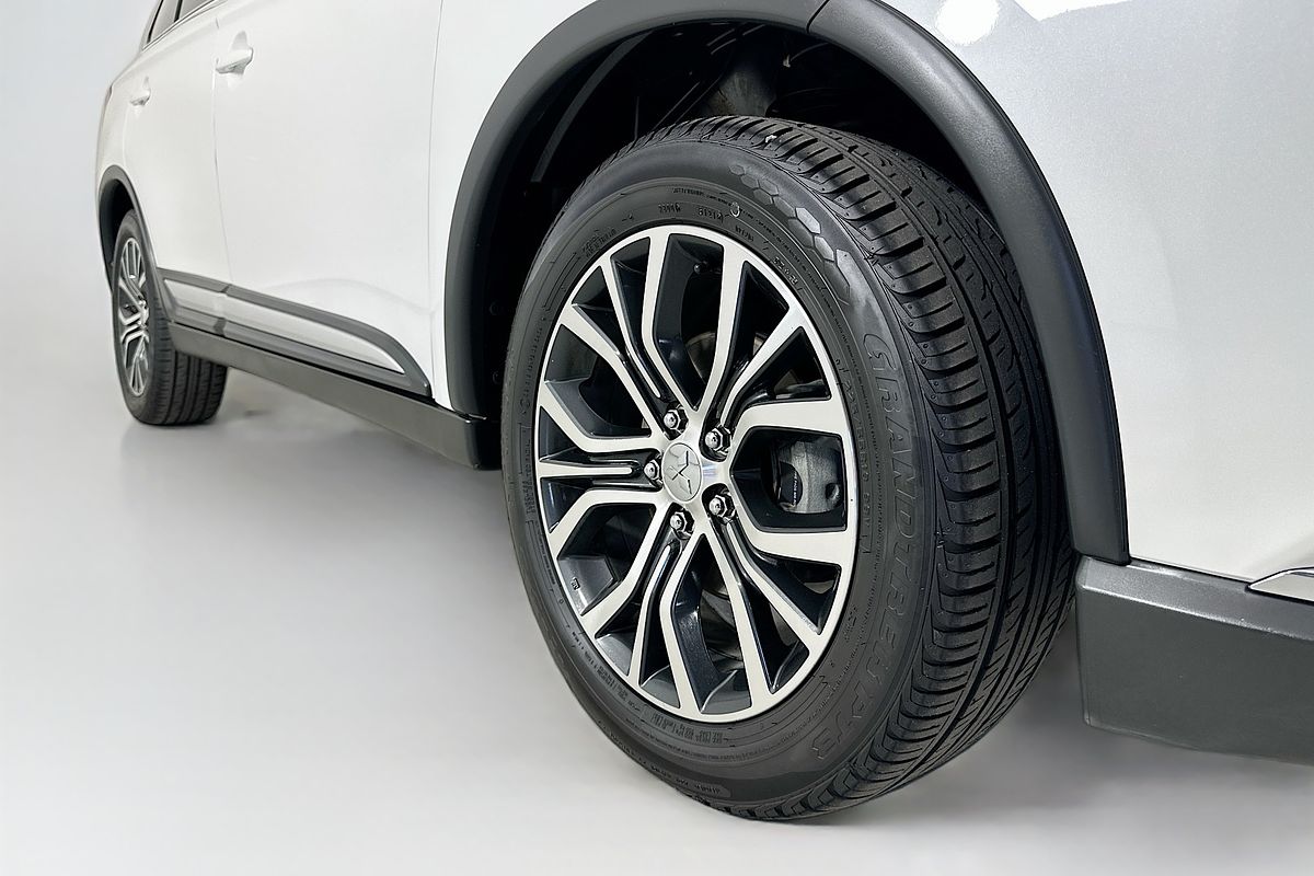 2017 Mitsubishi OUTLANDER LS (4x2) ZK MY17