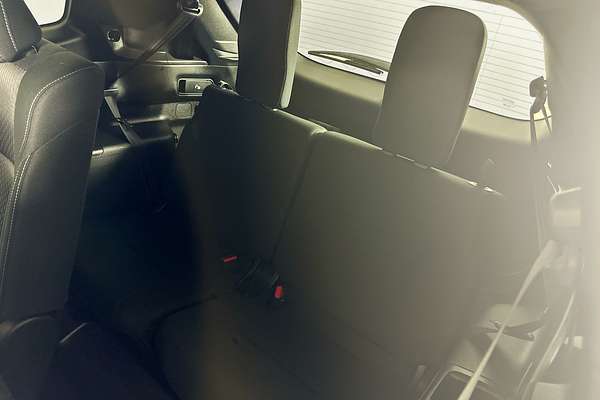 2023 Mitsubishi OUTLANDER LS 7 SEAT (AWD) ZM MY23