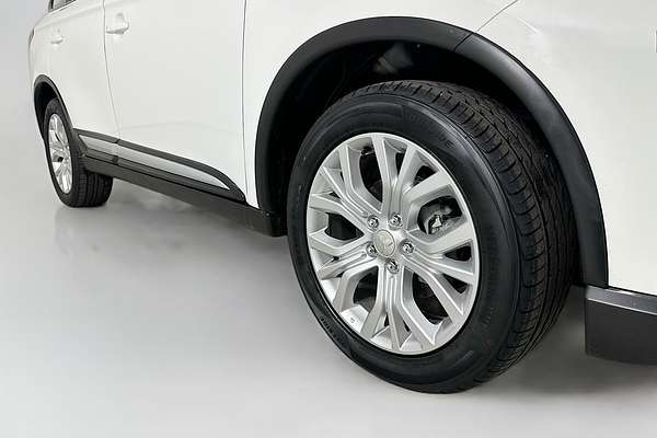2021 Mitsubishi OUTLANDER ES 7 SEAT (AWD) ZL MY21