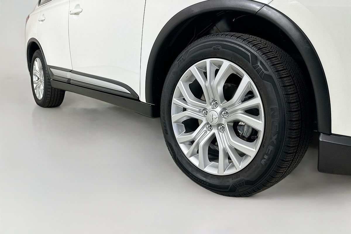 2021 Mitsubishi OUTLANDER ES 7 SEAT (2WD) ZL MY21