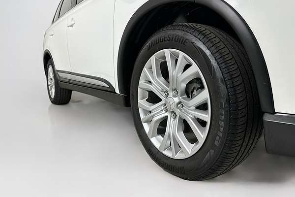 2021 Mitsubishi OUTLANDER ES 7 SEAT (2WD) ZL MY21