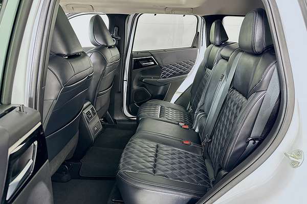 2024 Mitsubishi OUTLANDER EXCEED 7 SEAT (AWD) ZM MY24