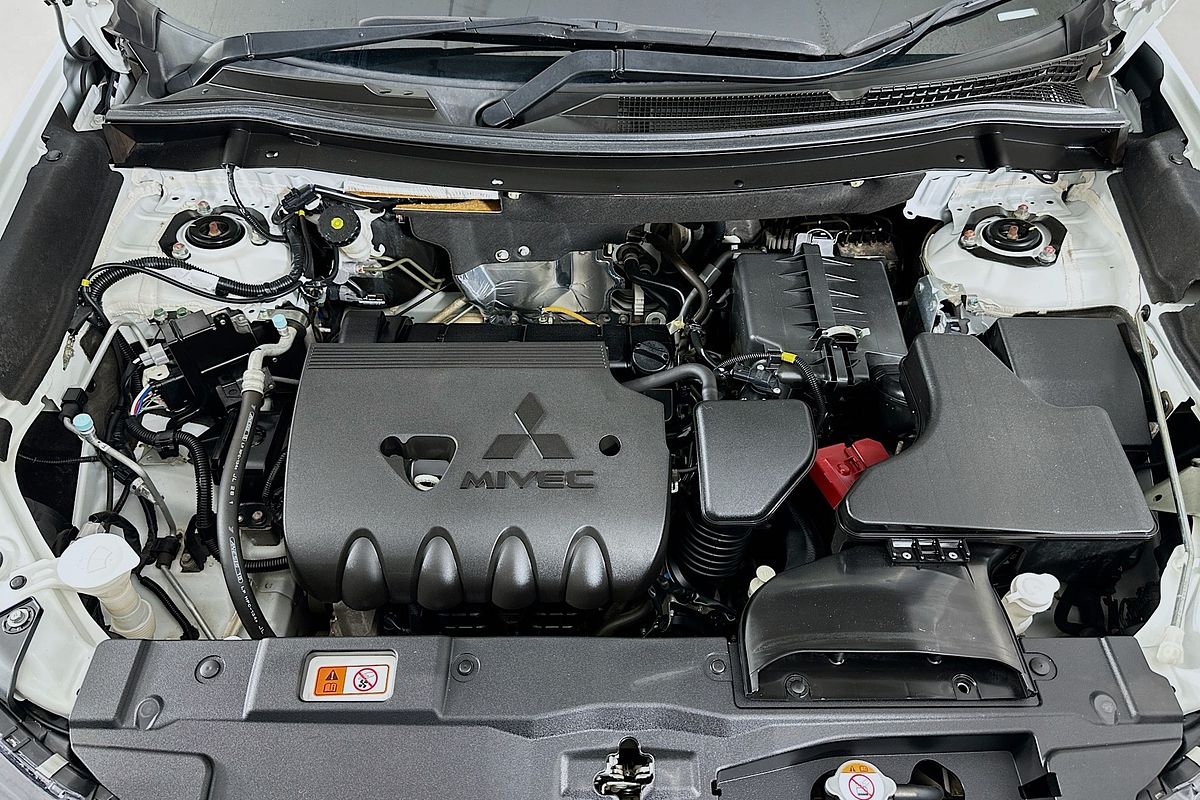 2021 Mitsubishi OUTLANDER ES 7 SEAT (AWD) ZL MY21