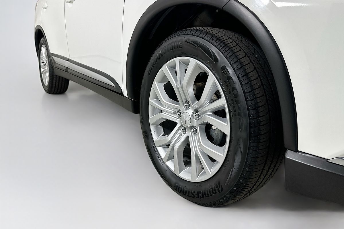 2020 Mitsubishi OUTLANDER ES 7 SEAT (2WD) ZL MY21